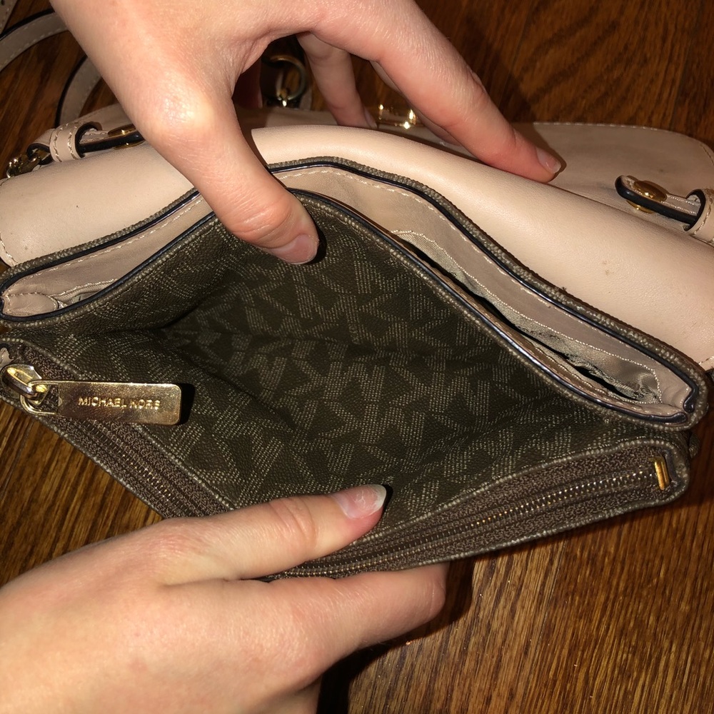 Michael Kors Signature Small Fulton Flap Crossbody - Picture 6 of 8
